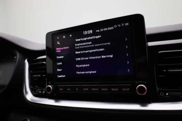 Kia Stonic (2024) thumbnail 34