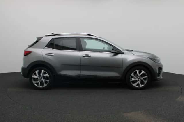 Kia Stonic (2024) thumbnail 8