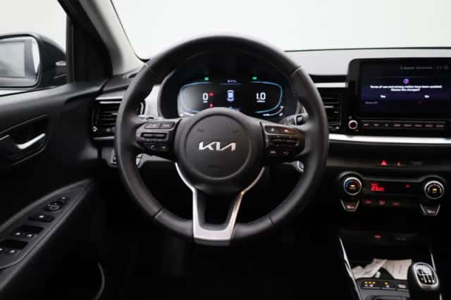 Kia Stonic (2025) thumbnail 9