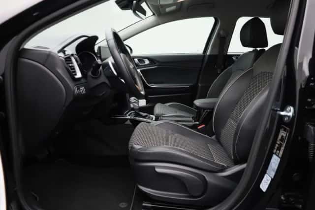 Kia Ceed Sportswagon (2024) thumbnail 11