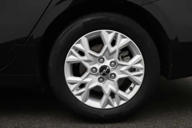 Kia Ceed Sportswagon (2024) thumbnail 13