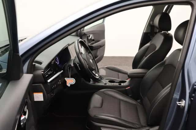 Kia Niro (2019) thumbnail 11