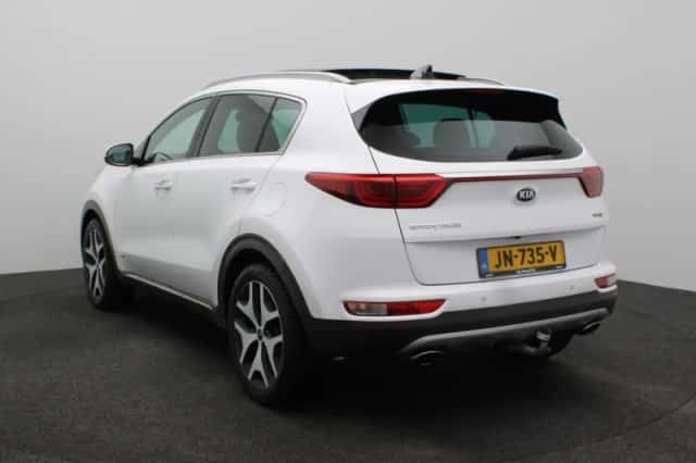 Kia Sportage (2016) thumbnail 4