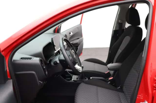 Kia Picanto (2024) thumbnail 13