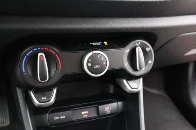 Kia Picanto (2024) thumbnail 22