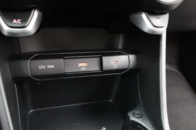 Kia Picanto (2024) thumbnail 23