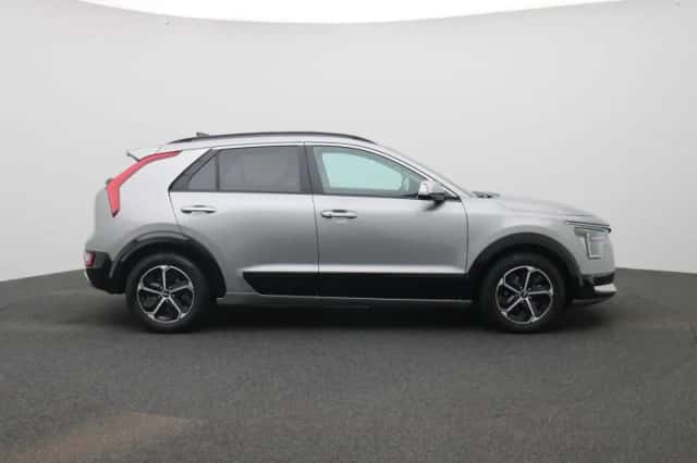 Kia Niro (2025) thumbnail 8