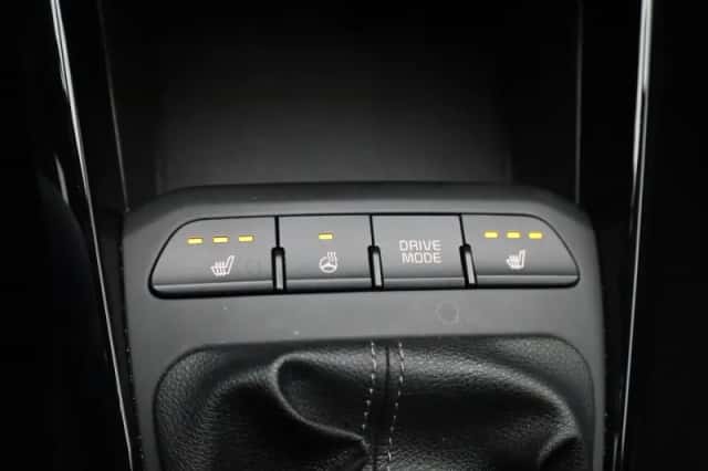 Kia Stonic (2025) thumbnail 24