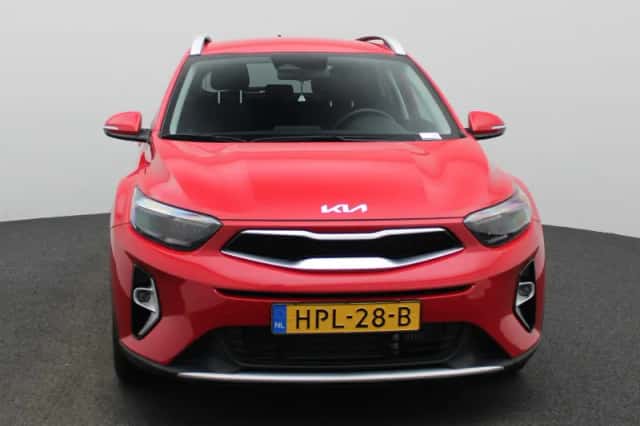 Kia Stonic (2025) thumbnail 5