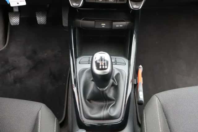 Kia Rio (2021) thumbnail 12