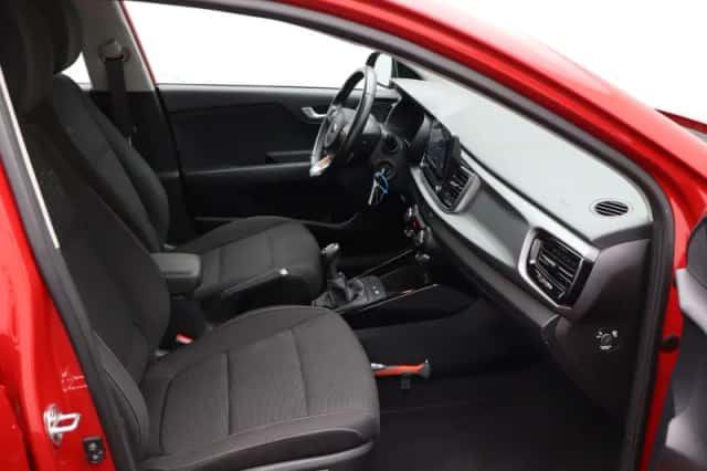 Kia Rio (2021) thumbnail 28