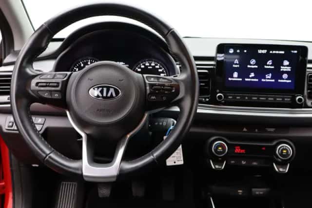 Kia Rio (2021) thumbnail 9