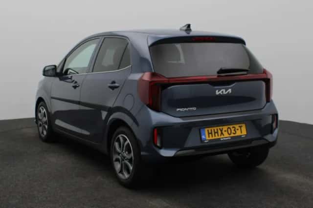 Kia Picanto (2025) thumbnail 2