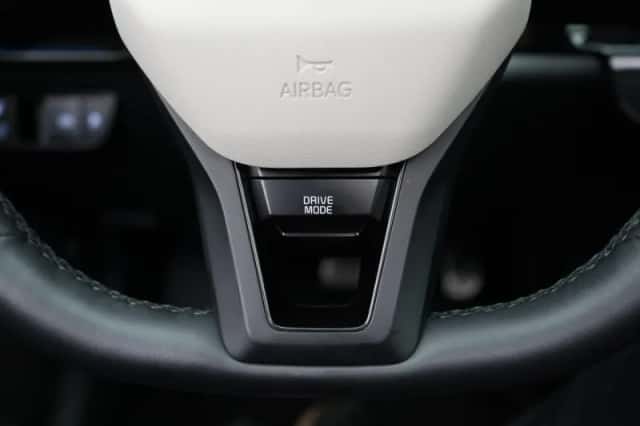 Kia EV6 (2024) thumbnail 32