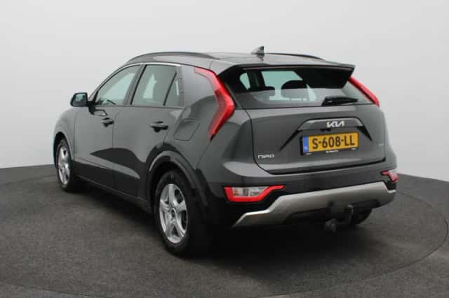 Kia Niro (2023) thumbnail 4
