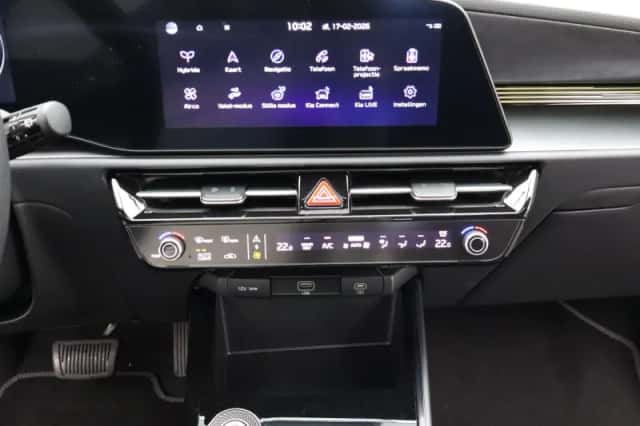 Kia Niro (2025) thumbnail 11
