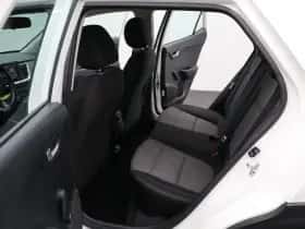 Kia Stonic thumbnail 12