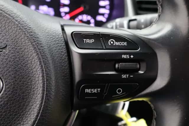 Kia Stonic (2020) thumbnail 24