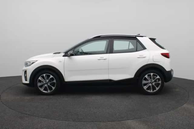 Kia Stonic (2020) thumbnail 4