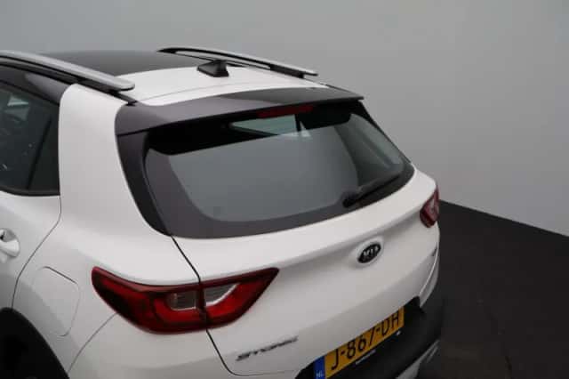Kia Stonic (2020) thumbnail 35