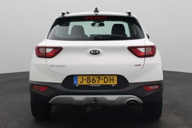 Kia Stonic (2020) thumbnail 5