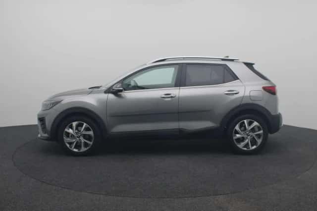 Kia Stonic (2024) thumbnail 6
