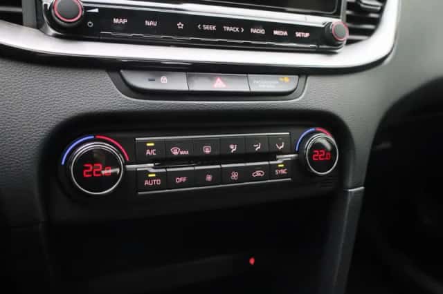 Kia Ceed Sportswagon (2024) thumbnail 19