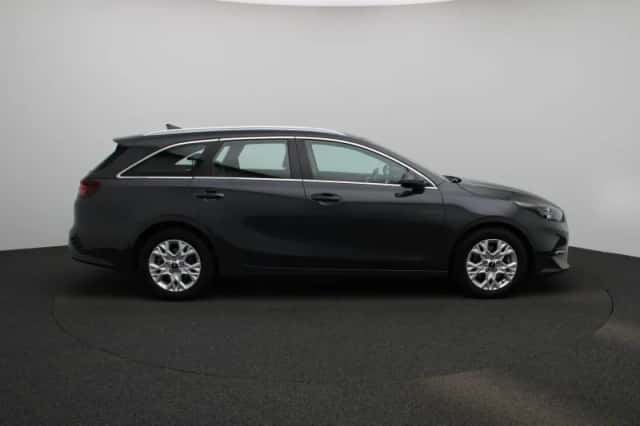Kia Ceed Sportswagon (2024) thumbnail 6