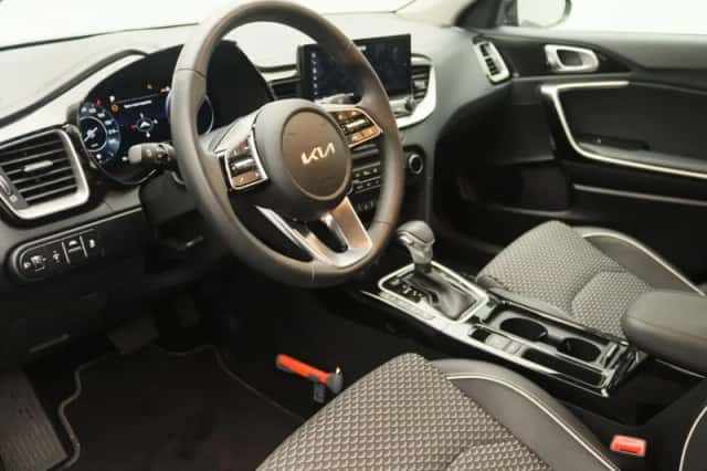 Kia Ceed (2025) thumbnail 25