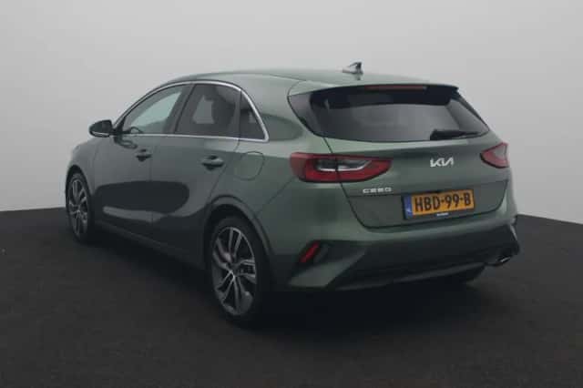 Kia Ceed (2025) thumbnail 4