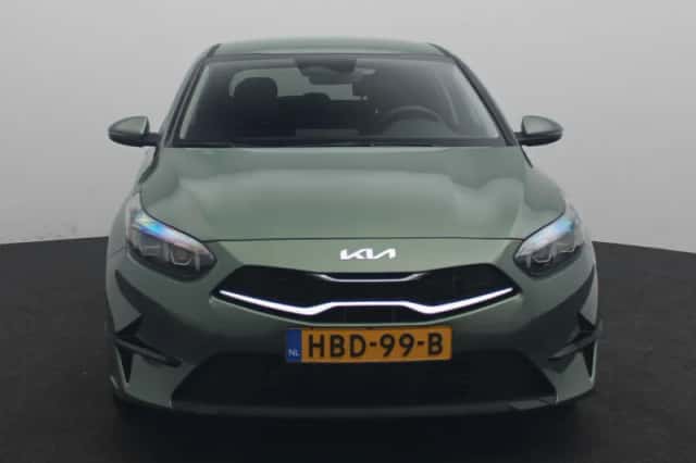 Kia Ceed (2025) thumbnail 5