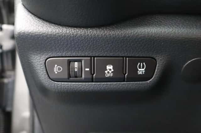 Kia Picanto (2024) thumbnail 23