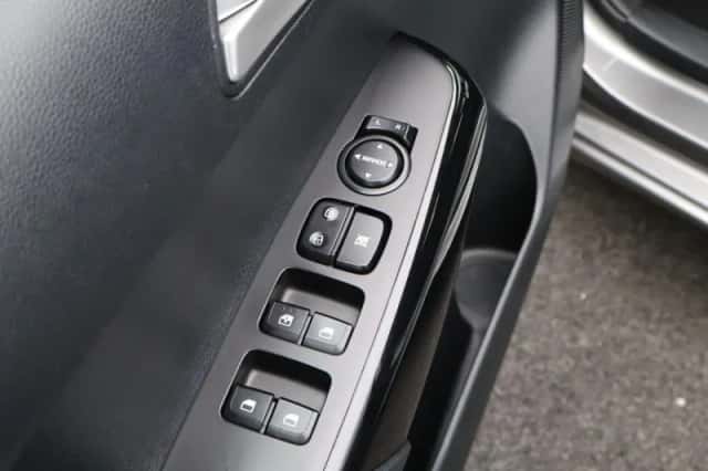 Kia Picanto (2024) thumbnail 24