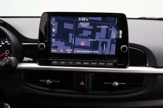 Kia Picanto (2024) thumbnail 9
