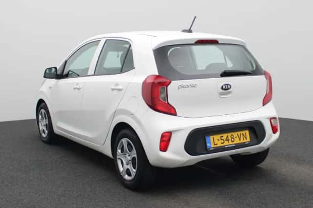Kia Picanto (2021) thumbnail 4