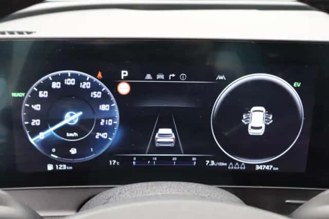 Kia Sportage (2024) thumbnail 8