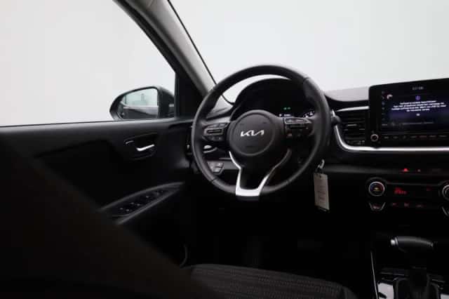 Kia Stonic (2024) thumbnail 12