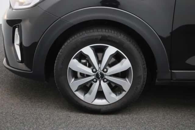 Kia Stonic (2024) thumbnail 16