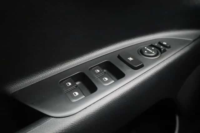 Kia Stonic (2024) thumbnail 27