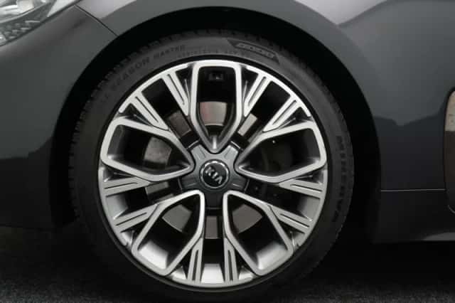 Kia Stinger (2020) thumbnail 48