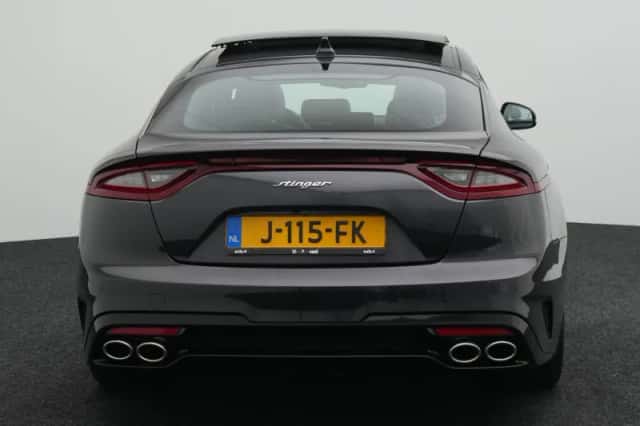 Kia Stinger (2020) thumbnail 7