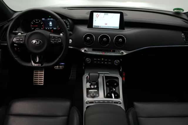 Kia Stinger (2020) thumbnail 9