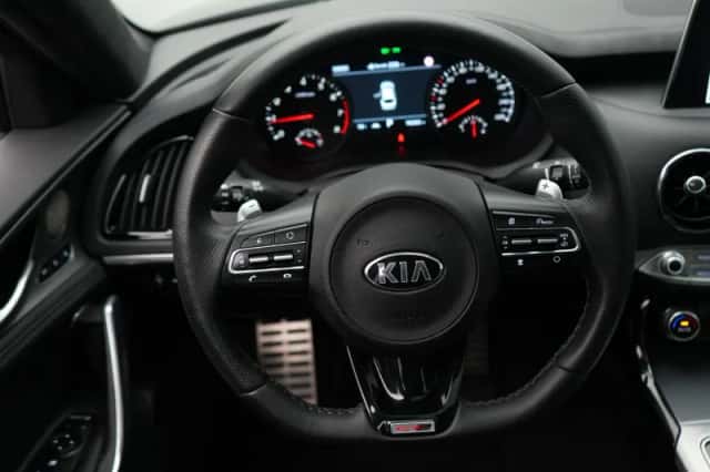 Kia Stinger (2020) thumbnail 10