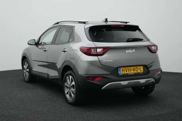 Kia Stonic (2025) thumbnail 2