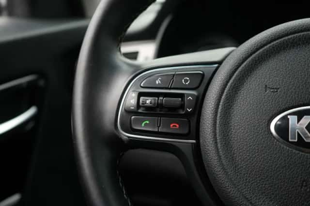 Kia Niro (2019) thumbnail 25