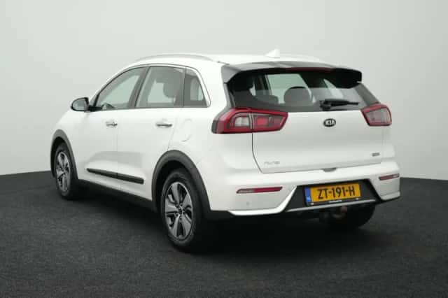 Kia Niro (2019) thumbnail 4