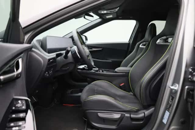 Kia EV6 (2023) thumbnail 13