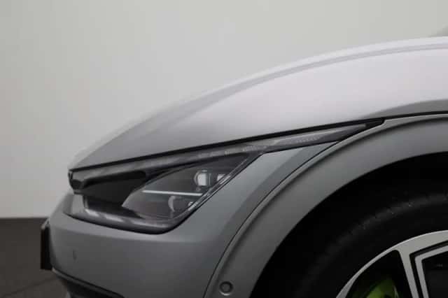 Kia EV6 (2023) thumbnail 18
