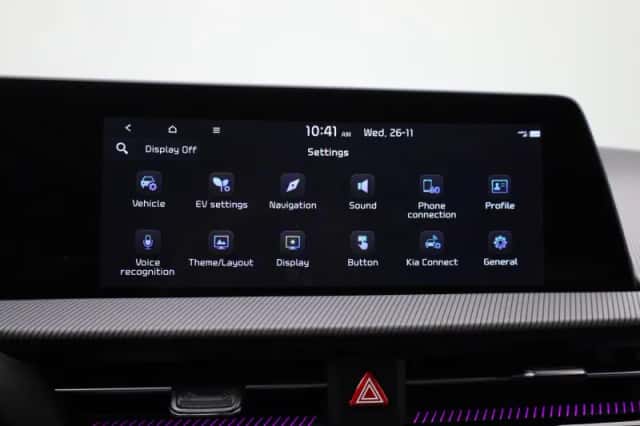 Kia EV6 (2023) thumbnail 25