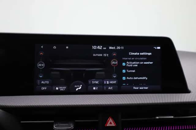 Kia EV6 (2023) thumbnail 35